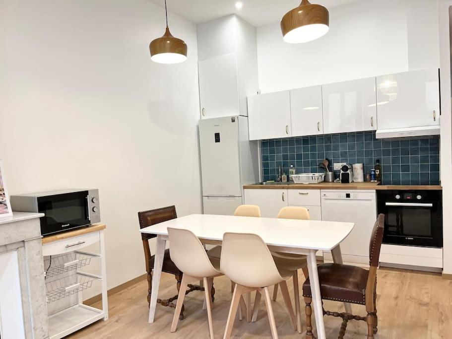 Pleasant 3-bedroom Flat In The Center Of Appartement *