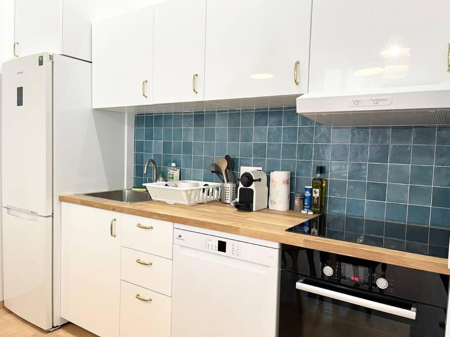Pleasant 3-bedroom Flat In The Center Of Appartement *