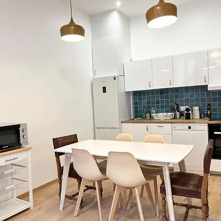 Pleasant 3-Bedroom Flat In The Center Of Marseille Exterior photo