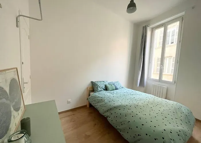 Pleasant 3-Bedroom Flat In The Center Of Marseille